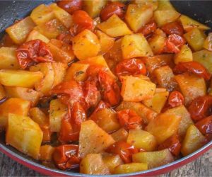 Poêlée Patates Tomates